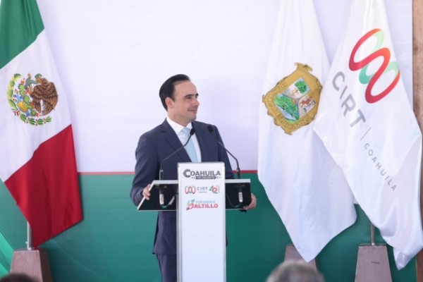 Manolo Jiménez reconoce la trayectoria de la CIRT en Coahuila